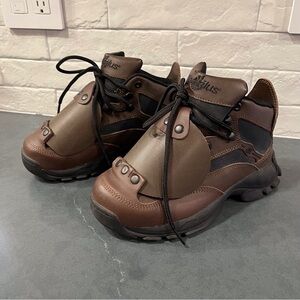 Nautilus sz 7 N1562 brown EH metatarsal safety work boots